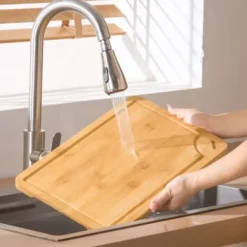 Skärbrädeset, 38.1x25.4x1.5 cm, Bambuträ