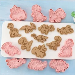 Små Kakformar av Plast - Dinosaurier - 8 st