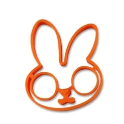 Stekt äggform i form av en kanin