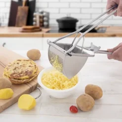 Stålpress för pressning av potatis, ost, frukt, dumplings, puré stark