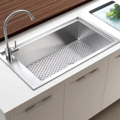 Stor grå diskbänksmatta i silikon med dräneringshål - 66,5x35,5 cm