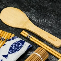 SUSHI KINGHOFF KH-1704 KIT FÖR TILLVERKNING OCH SERVERING AV SUSHI