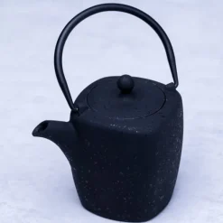 Tekanna i gjutjärn 0,9L KINGHOFF KH-1818