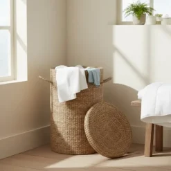 Tvättkorg av naturlig sjögräs