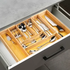 Utdragbar besticklåda i bambu 35,5-54,5x45,5 cm