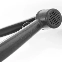 Vitlökspress i aluminium med rengöringsmedel 15,5 cm 2 st.