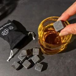 Whiskeystenar återanvändbara isbitar i rostfritt stål med förvaringslåda som passar perfekt för whisky kylstenar kylbitar