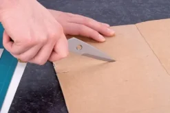 Wolfcraft 215mm universalsax med flasköppnare